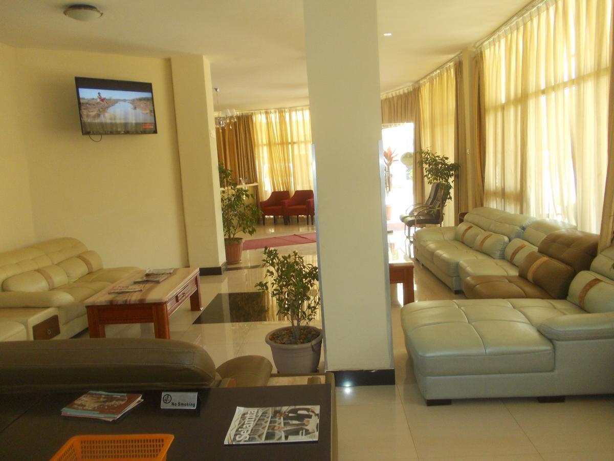 Asinuara Hotel Bahir Dar Exterior photo