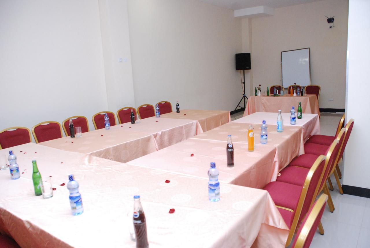 Asinuara Hotel Bahir Dar Exterior photo