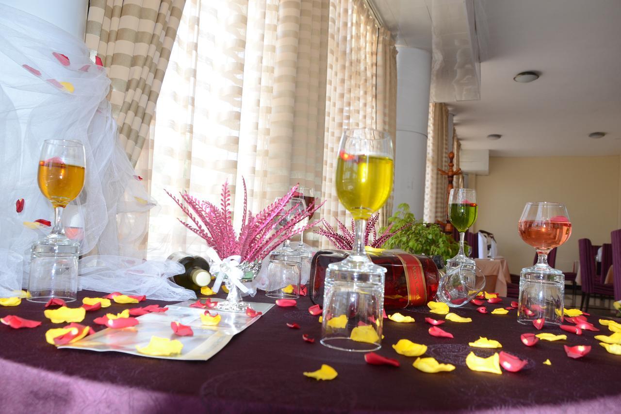 Asinuara Hotel Bahir Dar Exterior photo