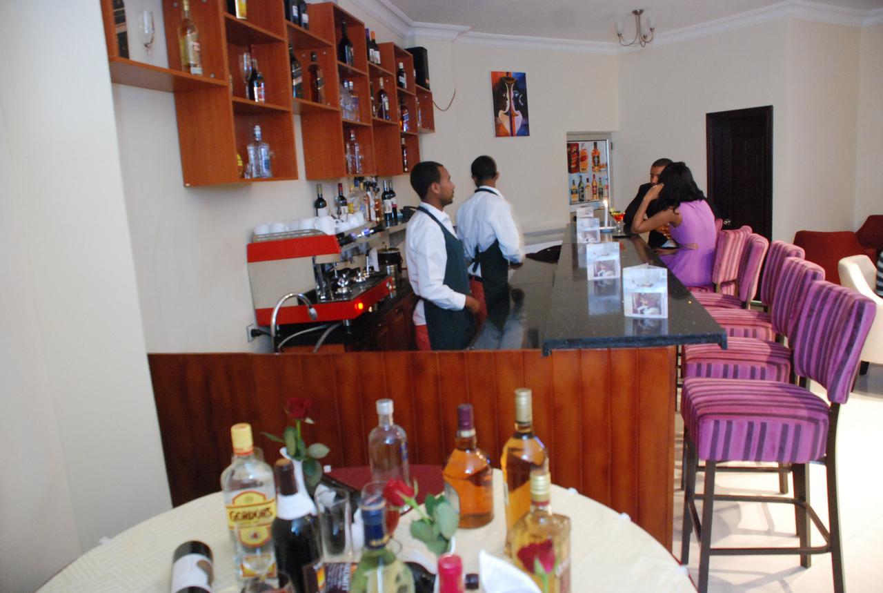 Asinuara Hotel Bahir Dar Exterior photo
